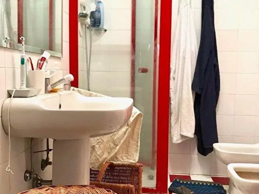 Immagine 6 di Appartamento in vendita  a Massa