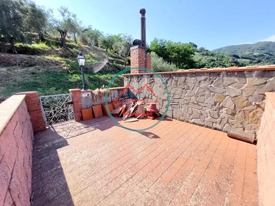 Immagine 6 di Appartamento in vendita  a Massa E Cozzile