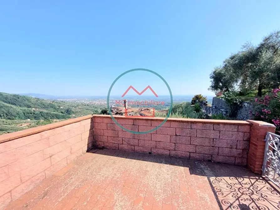 Immagine 3 di Appartamento in vendita  a Massa E Cozzile