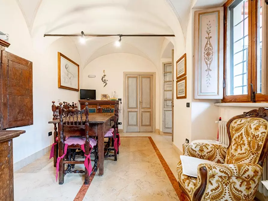 Immagine 9 di Appartamento in vendita  a Massa