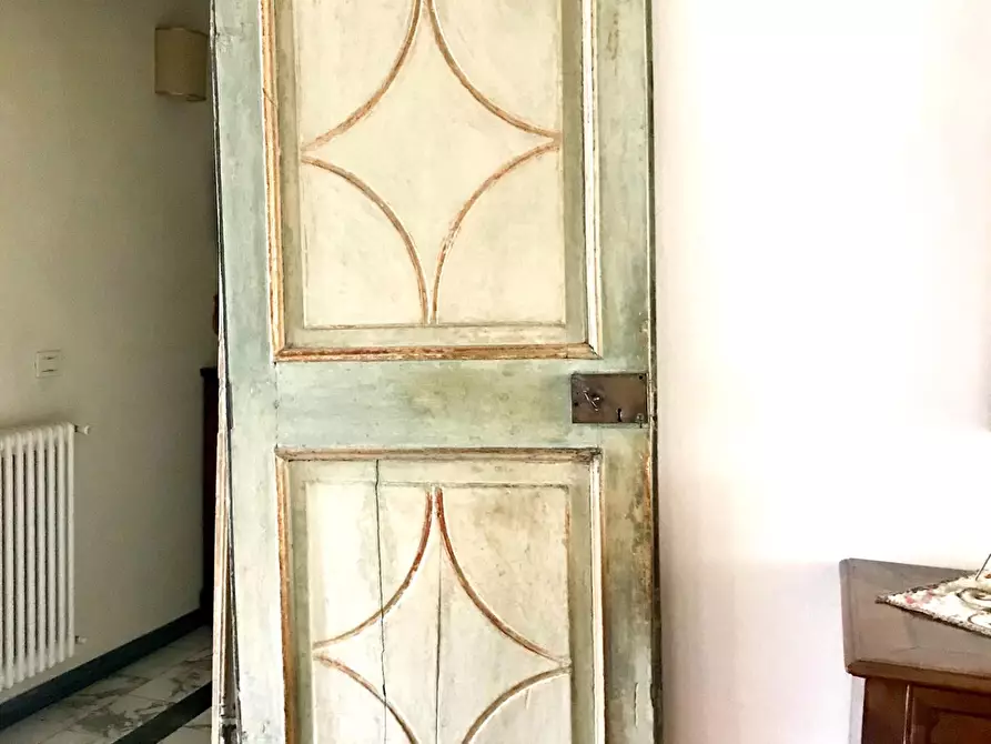 Immagine 4 di Appartamento in vendita  a Massa