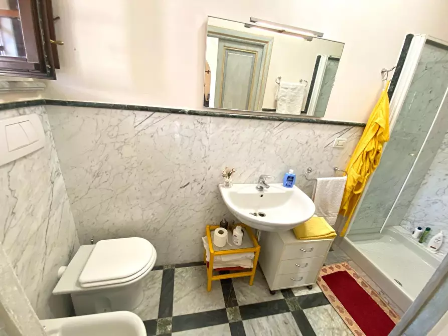 Immagine 19 di Appartamento in vendita  a Massa