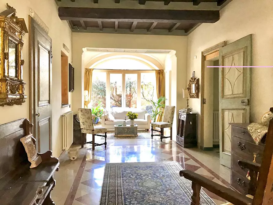 Immagine 3 di Appartamento in vendita  a Massa