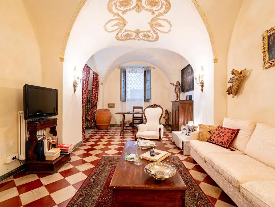 Immagine 6 di Appartamento in vendita  a Massa