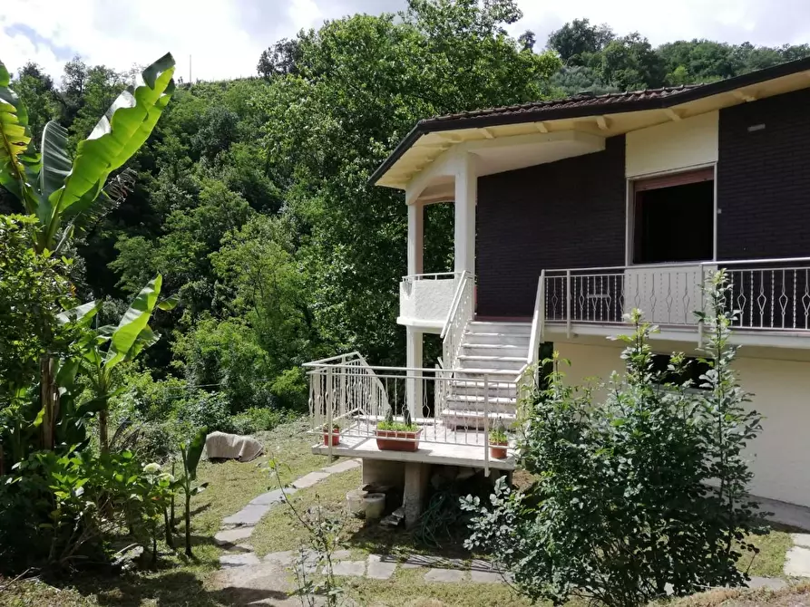 Immagine 12 di Casa indipendente in vendita  a Carrara