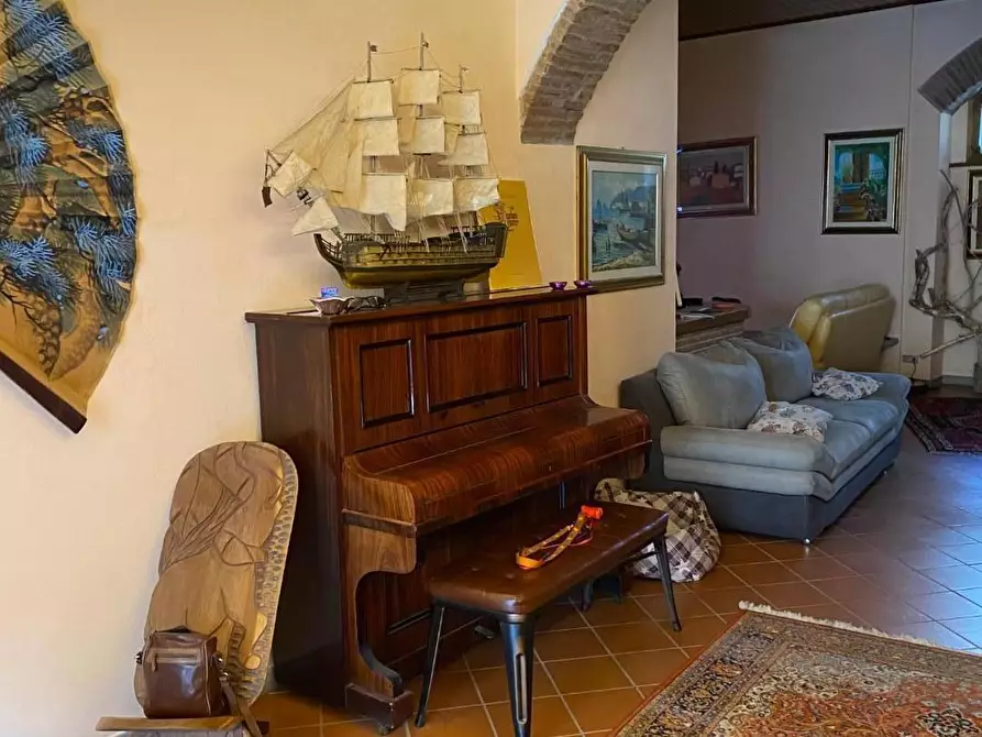 Immagine 4 di Appartamento in vendita  a Vinci