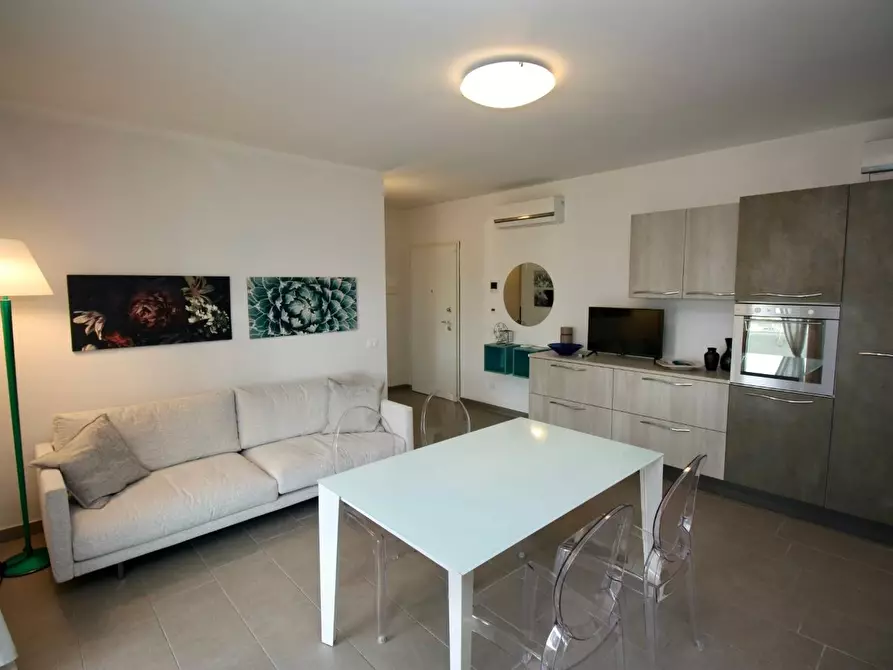 Immagine 2 di Appartamento in vendita  a Pisa