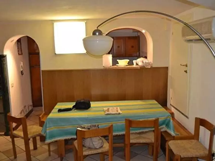 Immagine 5 di Appartamento in vendita  a Viareggio