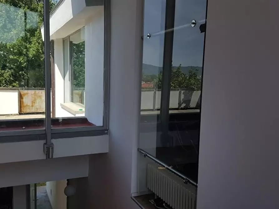 Immagine 19 di Villa in vendita  a Carrara