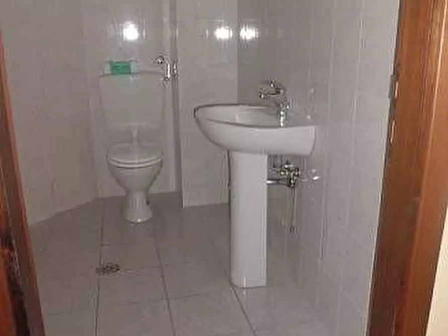 Immagine 21 di Loft/Open space in vendita  a Pisa