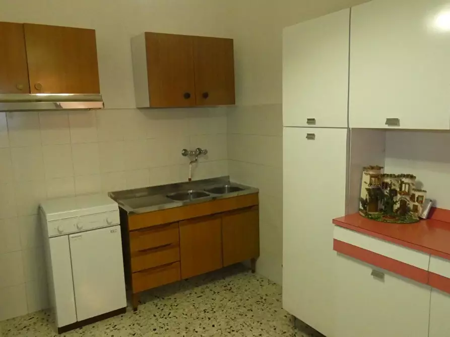 Immagine 39 di Casa bifamiliare in vendita  a Rosignano Marittimo
