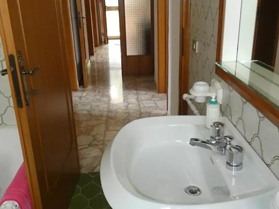 Immagine 21 di Casa bifamiliare in vendita  a Rosignano Marittimo