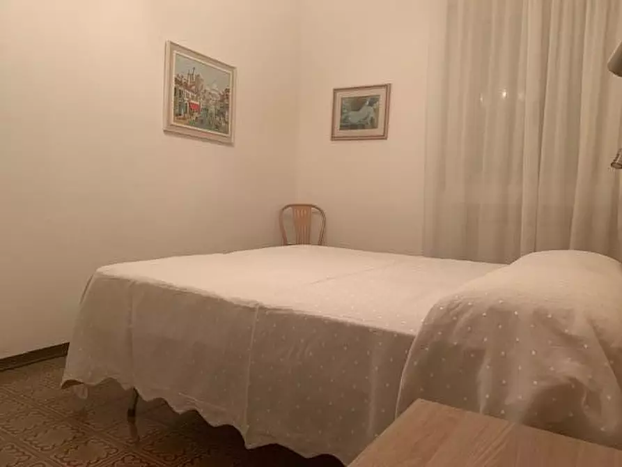 Immagine 6 di Appartamento in affitto  a Camaiore