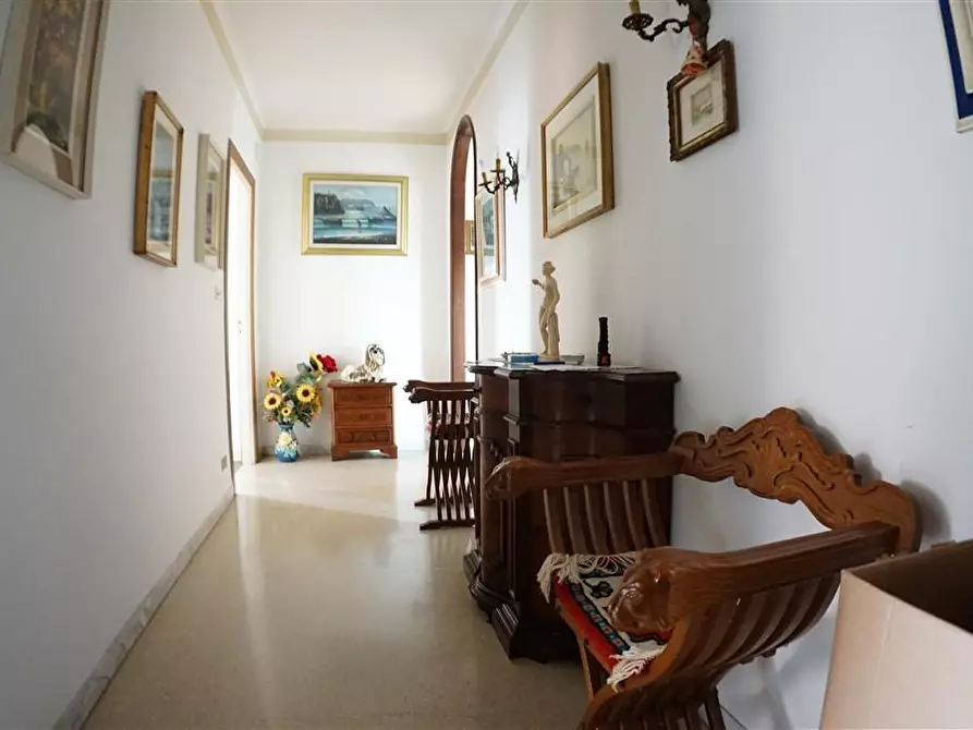 Immagine 16 di Appartamento in vendita  a Massa