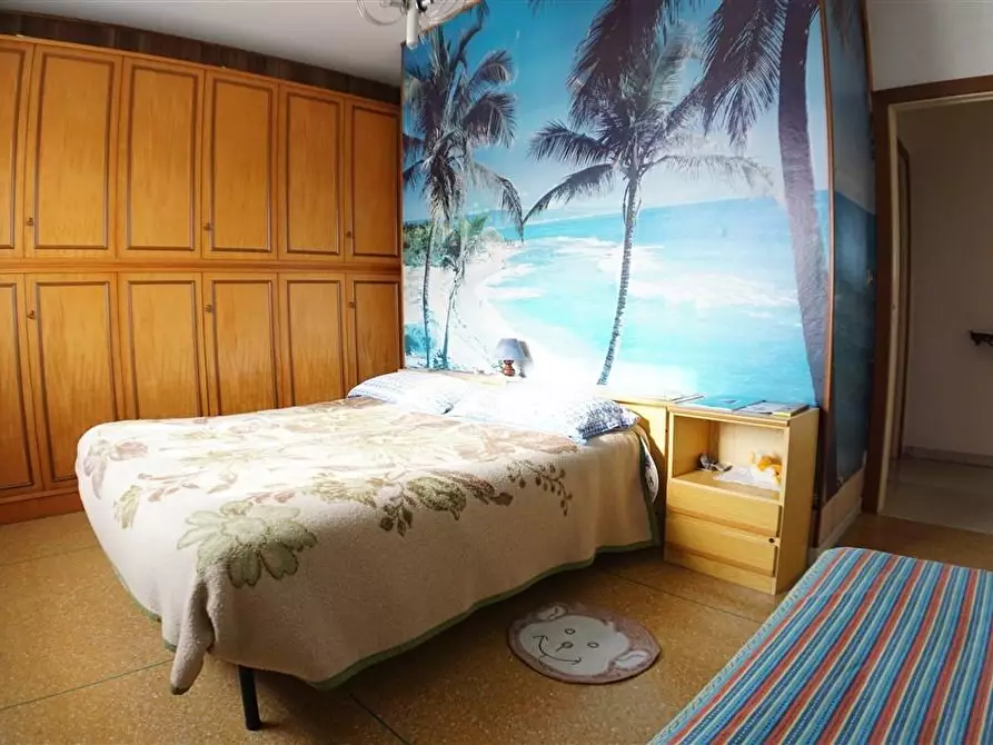 Immagine 11 di Appartamento in vendita  a Massa