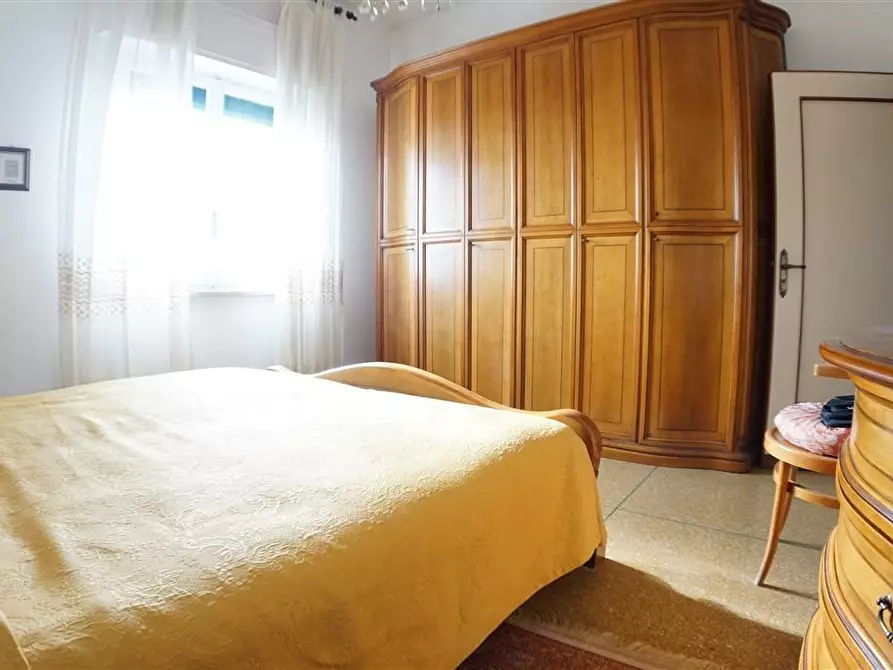 Immagine 13 di Appartamento in vendita  a Massa