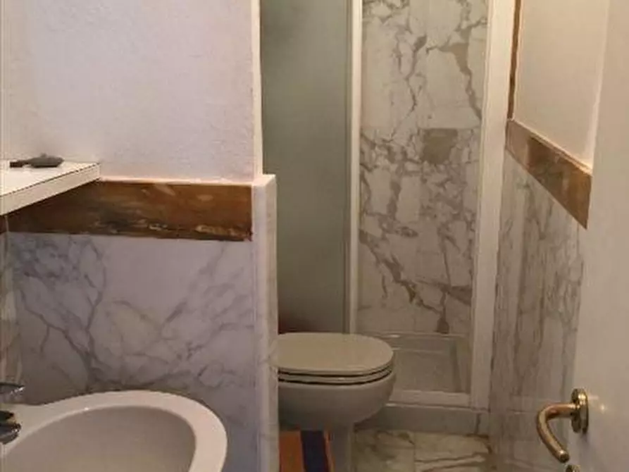 Immagine 6 di Porzione di casa in vendita  a Carrara