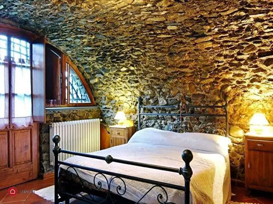 Immagine 16 di Casa colonica in vendita  a Villafranca In Lunigiana