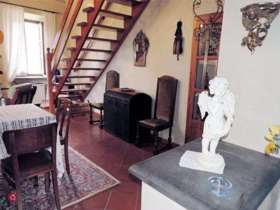 Immagine 23 di Casa colonica in vendita  a Villafranca In Lunigiana