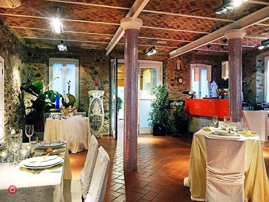 Immagine 19 di Casa colonica in vendita  a Villafranca In Lunigiana