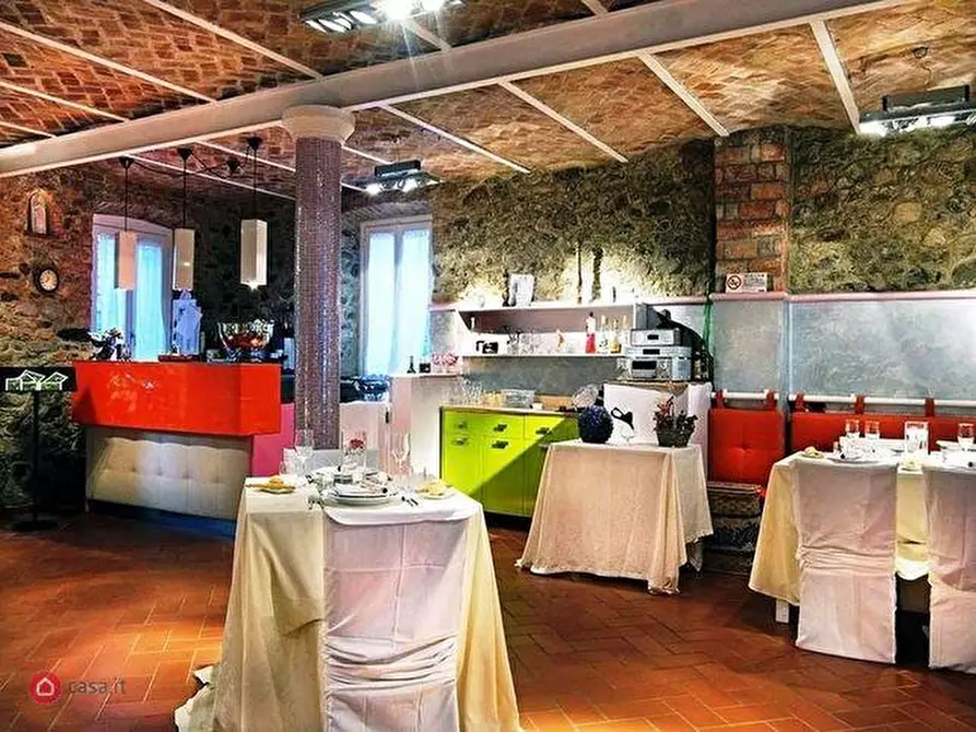 Immagine 20 di Casa colonica in vendita  a Villafranca In Lunigiana