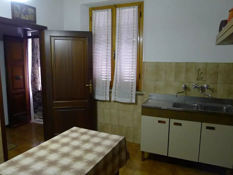 Immagine 13 di Casa colonica in vendita  a Scansano