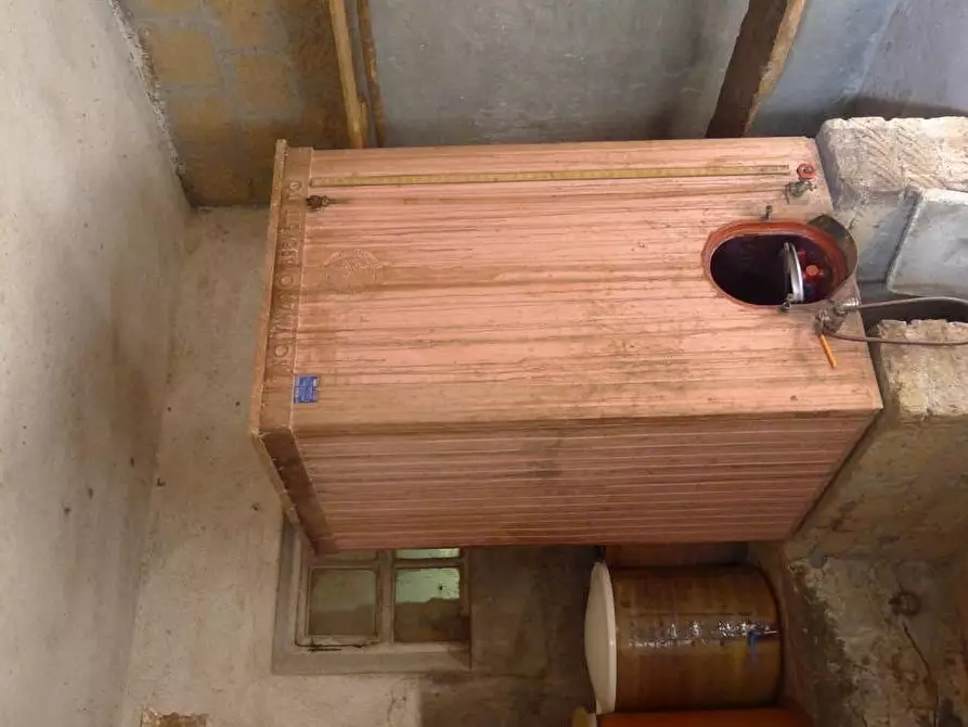 Immagine 35 di Casa colonica in vendita  a Scansano