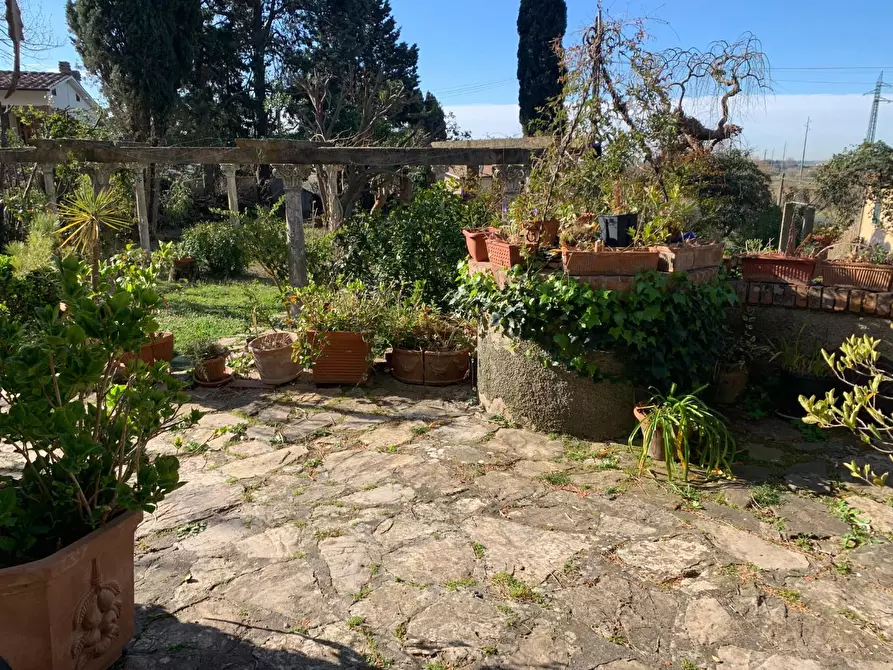 Immagine 2 di Villa in vendita  a San Giuliano Terme