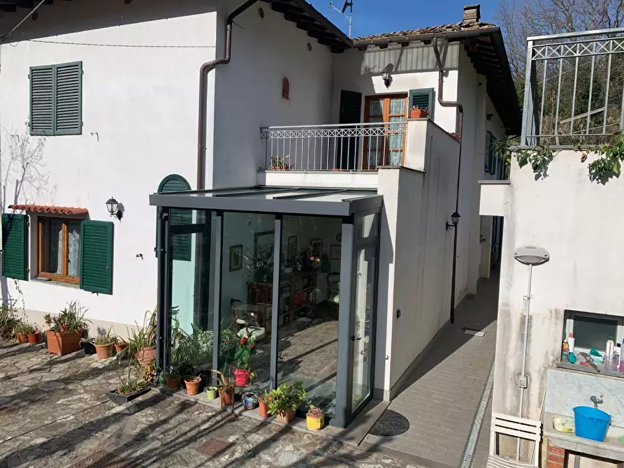 Immagine 10 di Villa in vendita  a San Giuliano Terme