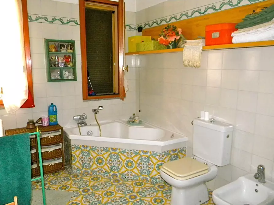 Immagine 22 di Villa in vendita  a San Giuliano Terme