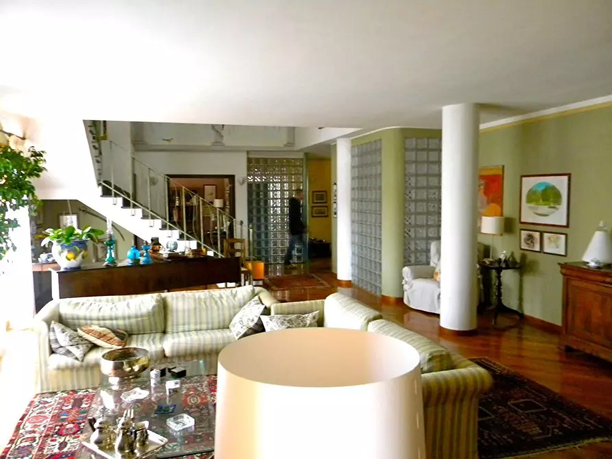 Immagine 16 di Villa in vendita  a San Giuliano Terme