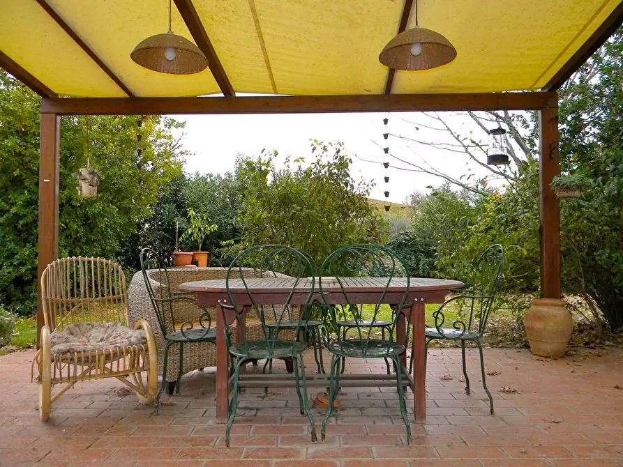 Immagine 6 di Villa in vendita  a San Giuliano Terme