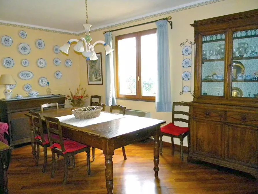 Immagine 19 di Villa in vendita  a San Giuliano Terme