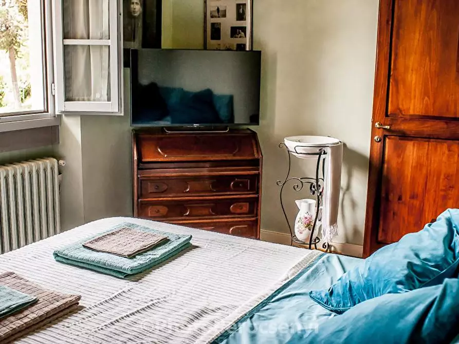 Immagine 31 di Casa colonica in vendita  a Montespertoli