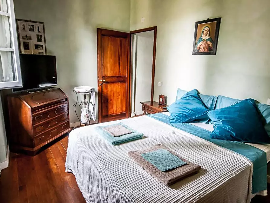 Immagine 25 di Casa colonica in vendita  a Montespertoli