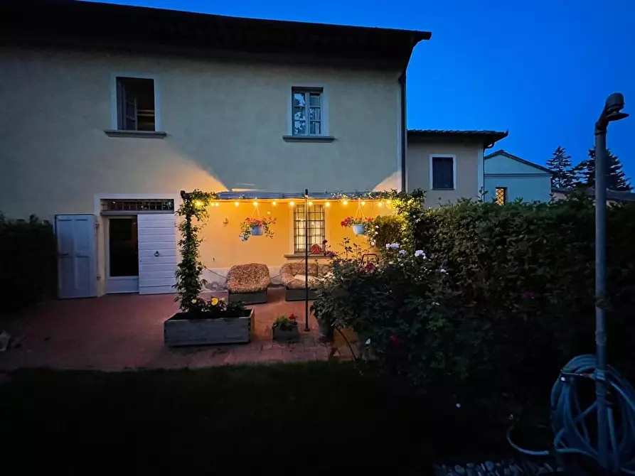 Immagine 38 di Casa colonica in vendita  a Montespertoli