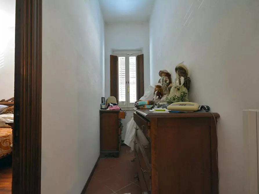 Immagine 21 di Villa in vendita  a Capannori