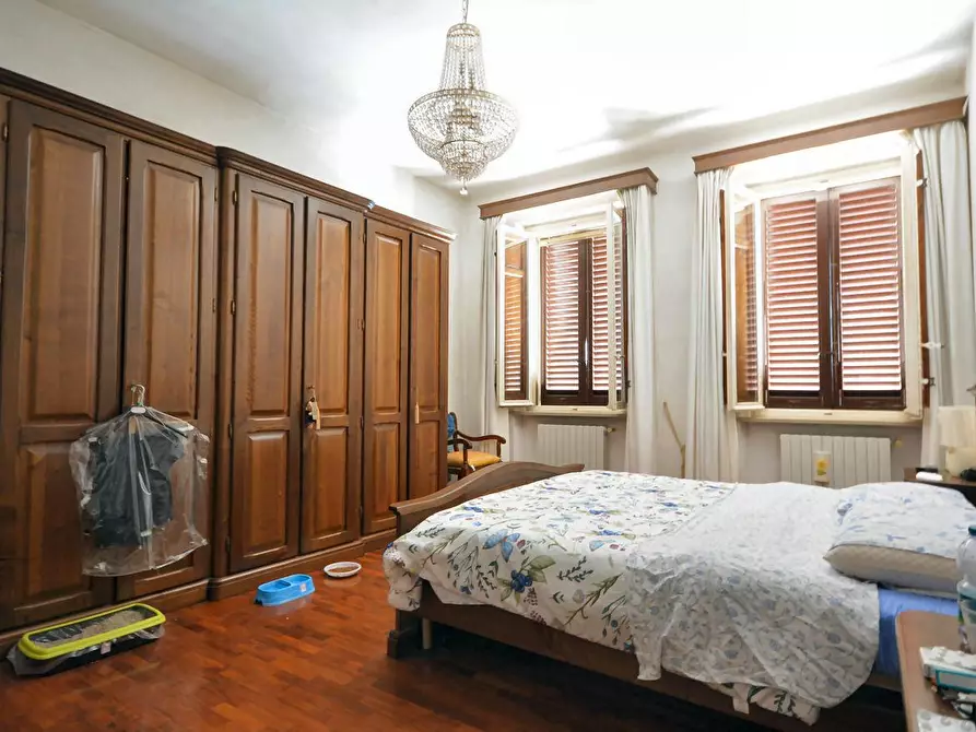 Immagine 18 di Villa in vendita  a Capannori