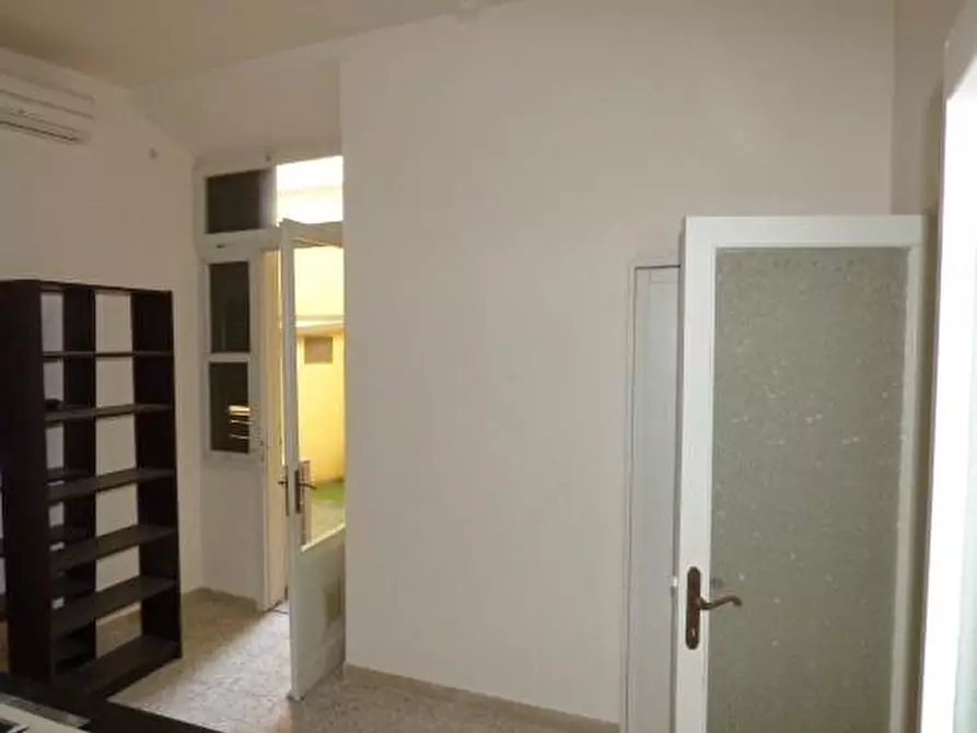 Immagine 5 di Ufficio in affitto  a Pisa