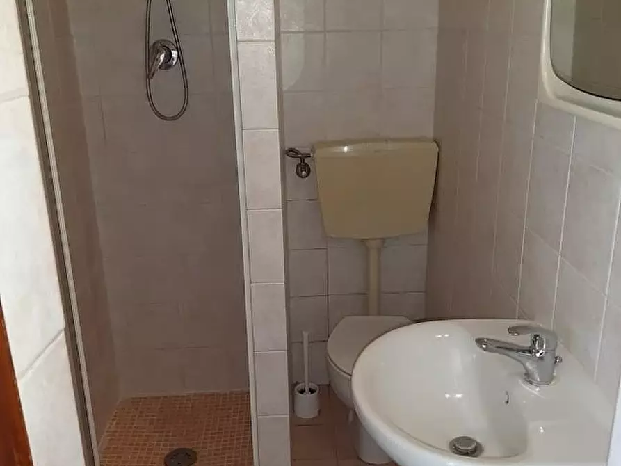 Immagine 47 di Terratetto in vendita  a Pisa