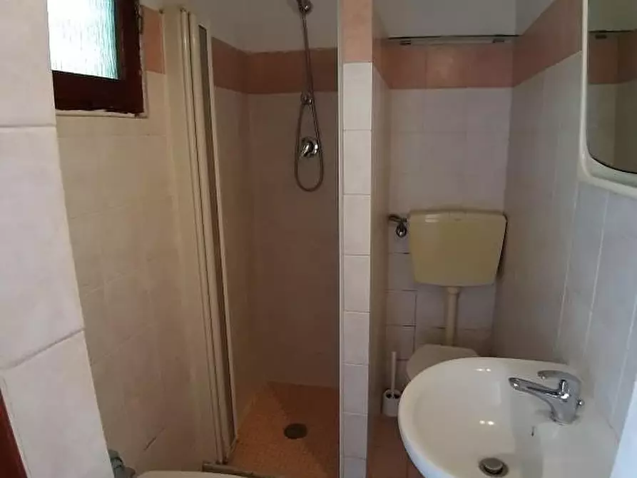 Immagine 46 di Terratetto in vendita  a Pisa