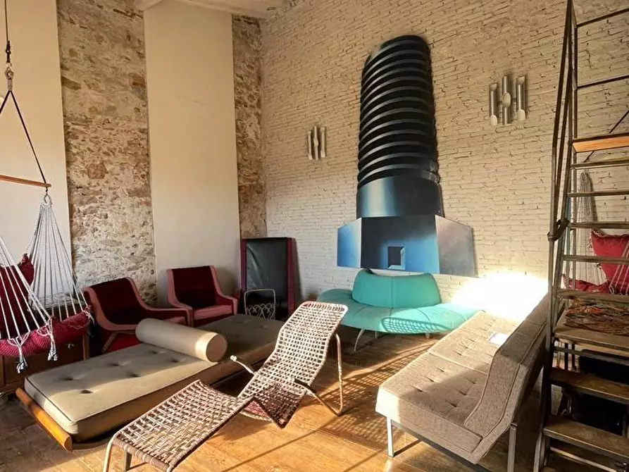 Immagine 8 di Rustico / casale in vendita  a Lucca