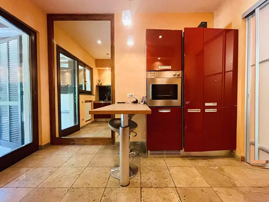 Immagine 5 di Appartamento in vendita  a Pietrasanta