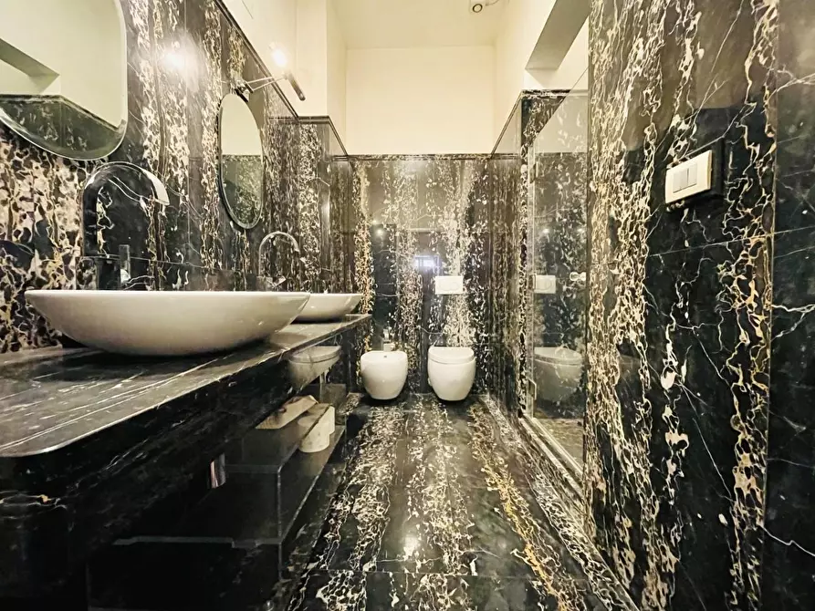 Immagine 23 di Appartamento in vendita  a Pietrasanta