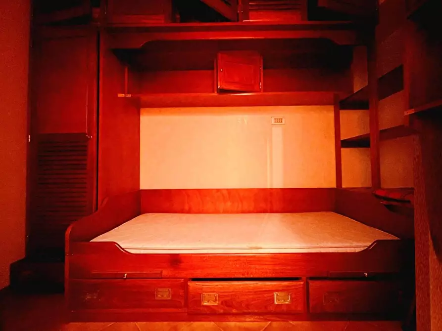 Immagine 15 di Appartamento in vendita  a Pietrasanta