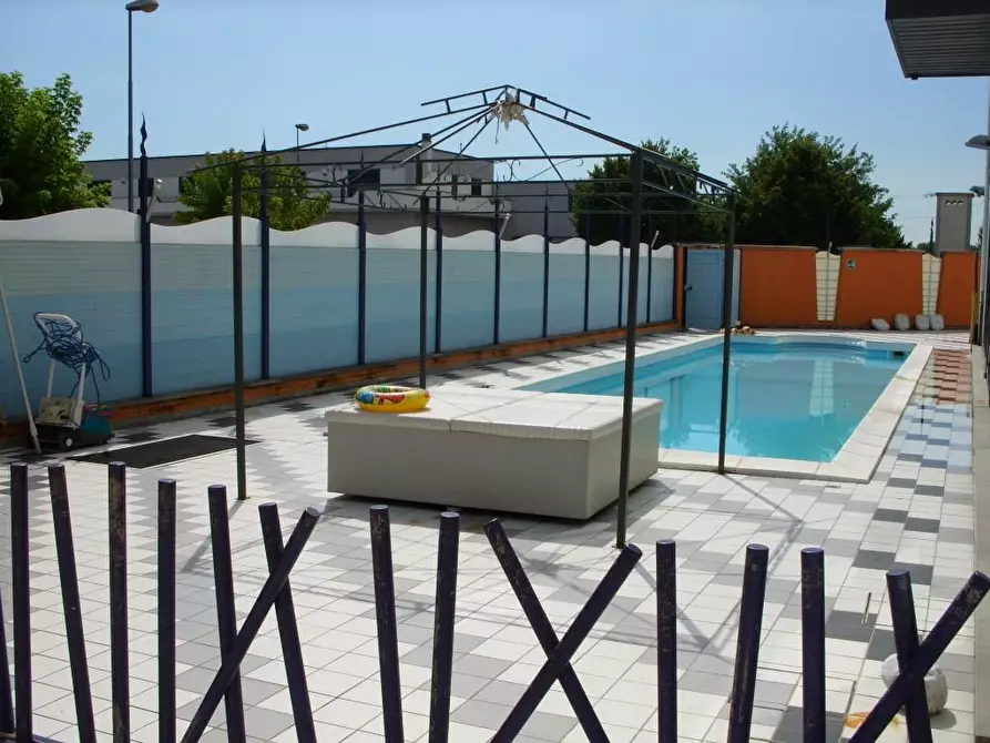 Immagine 23 di Capannone industriale in vendita  a Calcinaia