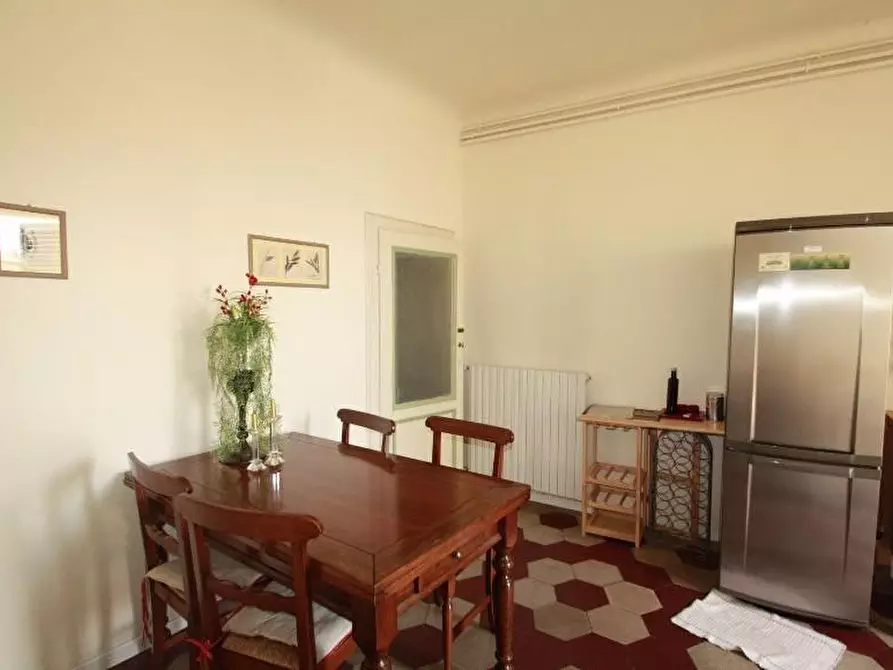 Immagine 3 di Appartamento in affitto  a Lucca