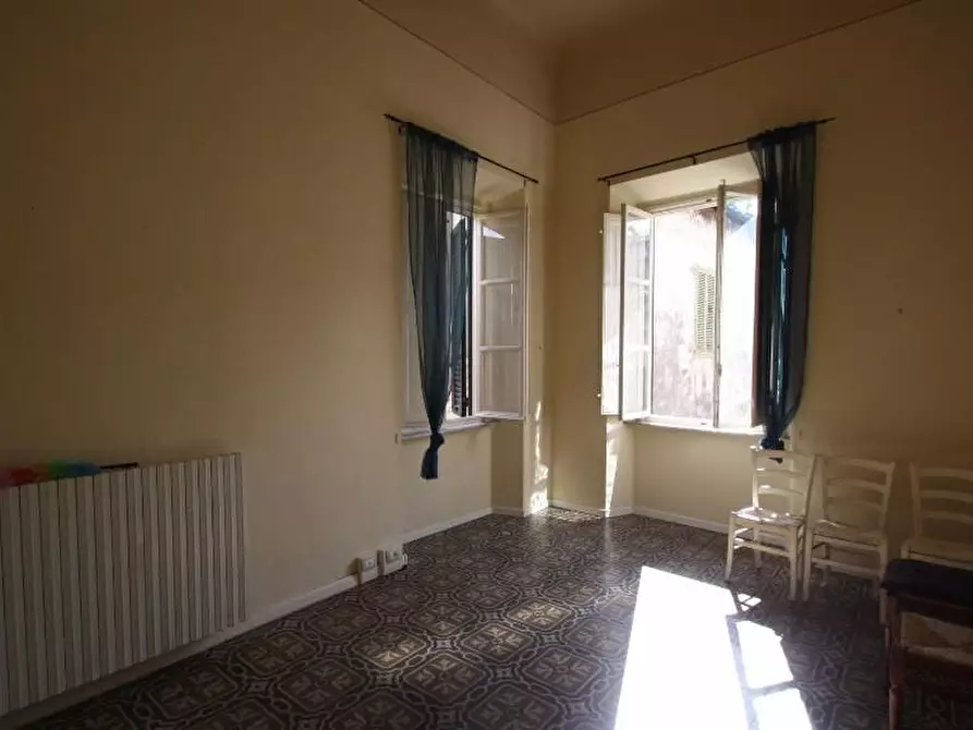 Immagine 9 di Appartamento in affitto  a Lucca