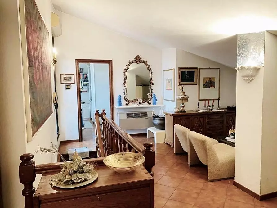 Immagine 7 di Mansarda in vendita  a Pisa