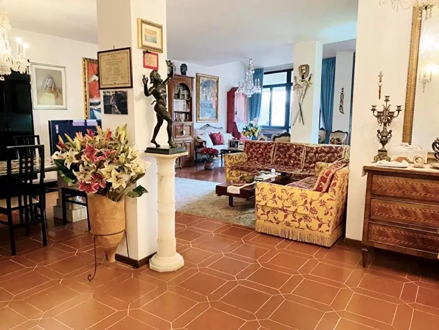 Immagine 4 di Mansarda in vendita  a Pisa